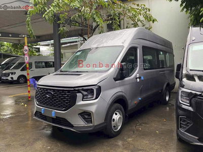Xe Ford Transit Premium+ 2025