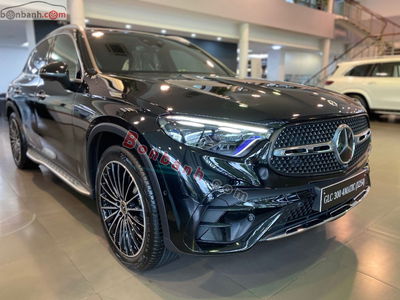 Xe Mercedes Benz GLC 300 4Matic 2023