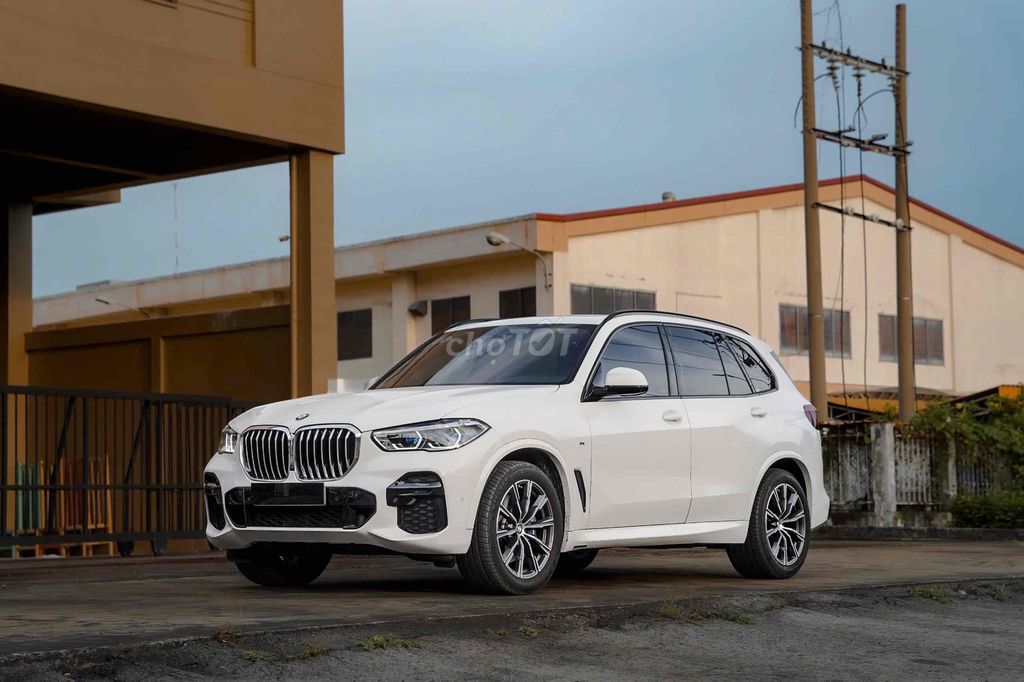 BMW X5 2022 xDrive40i M Sport - Bao Bank 90%