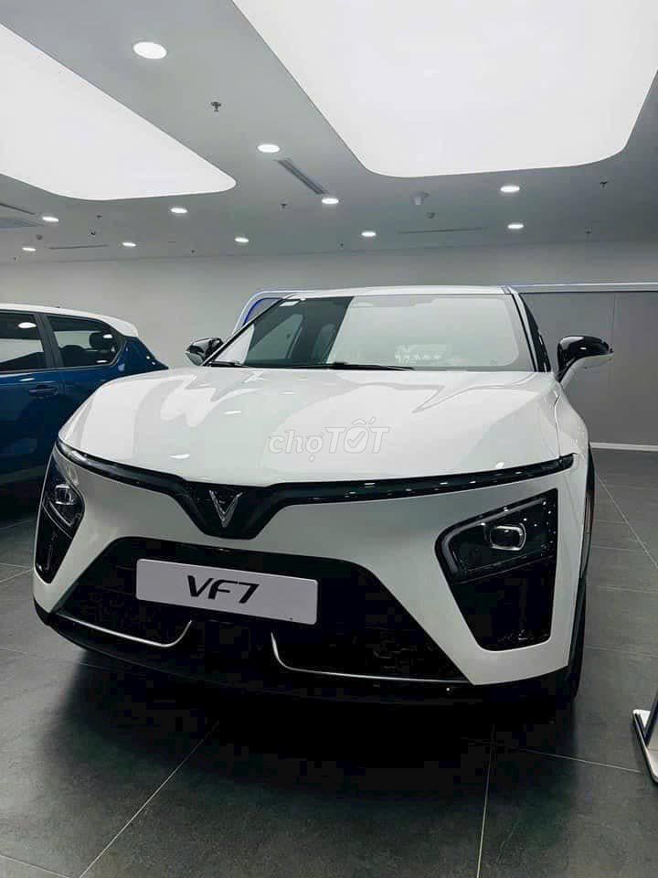 VF7 150TR NHẬN XE 