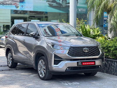 Xe Toyota Innova Cross HEV 2.0 CVT 2024