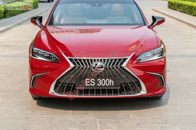 Xe Lexus ES 300h 2025