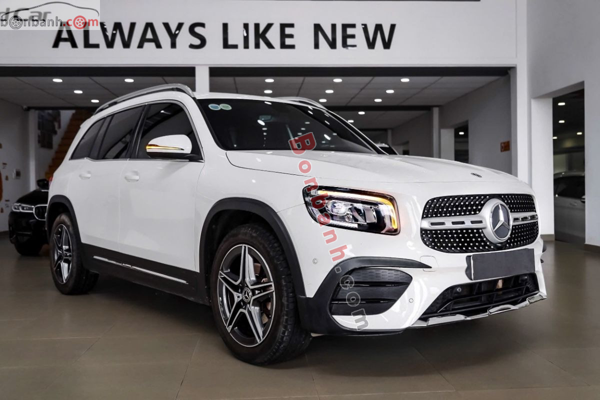 Xe Mercedes Benz GLB 200 AMG 2021