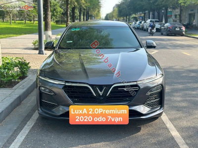 Xe VinFast Lux A 2.0 Premium 2.0 AT 2020