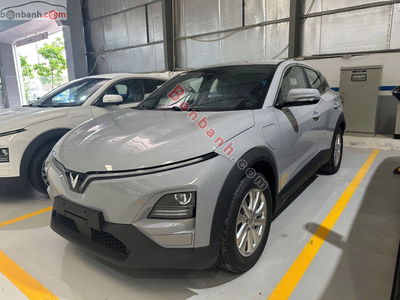 Xe VinFast VF6 Eco 2025