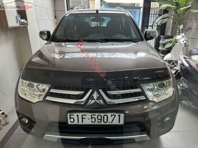 Xe Mitsubishi Pajero Sport G 4x4 AT 2015