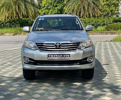 Fortuner 2.7V SX 2015 ĐK 2016 (form mới)