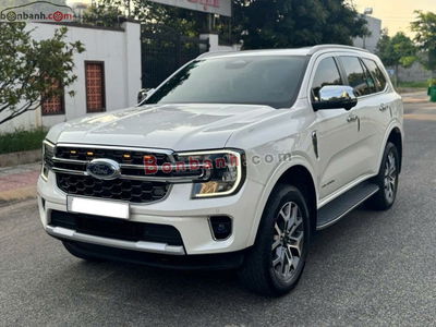 Xe Ford Everest Titanium 2.0L 4x2 AT 2024