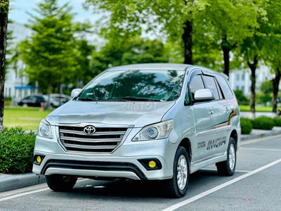 TOYOTA INNOVA 2.0E 2014