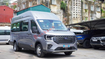 Xe Ford Transit Premium+ 2025