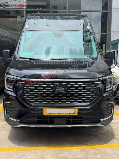 Xe Ford Transit Premium+ 2024