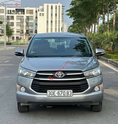 Xe Toyota Innova 2.0G 2016