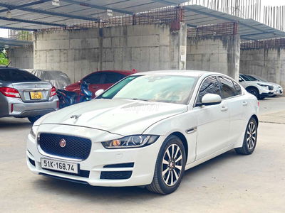 Jaguar XE 2.0T sx 2015 trắng kem
