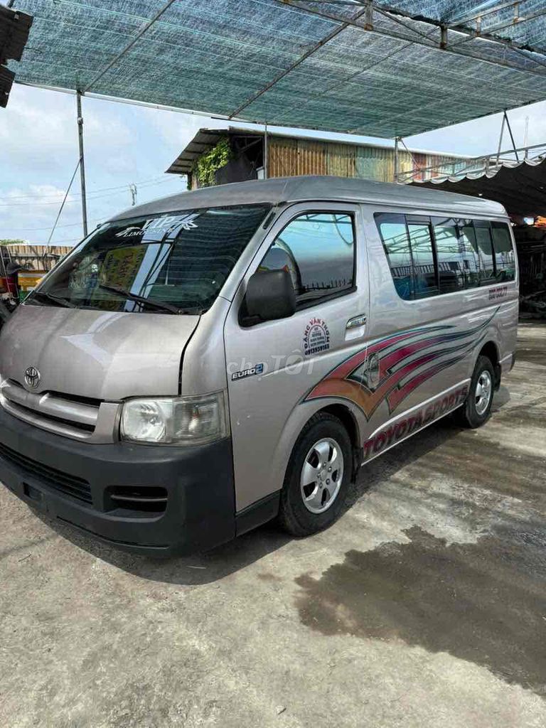bán chiếcToyota Hiace tải Van 6 chỗ.850kg.máy dầu.