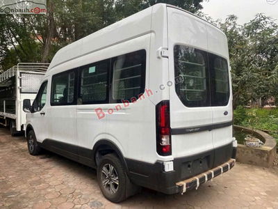 Xe Ford Transit Van 2025