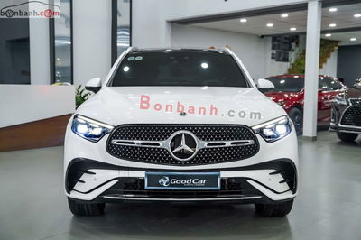 Xe Mercedes Benz GLC 300 4Matic 2023