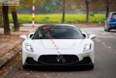 Xe Maserati MC20 3.0 V6 AT 2021