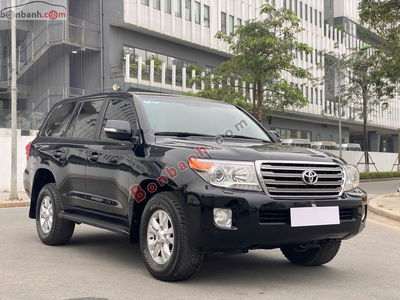 Xe Toyota Land Cruiser VX 4.6 V8 2014