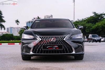 Xe Lexus ES 250 2022