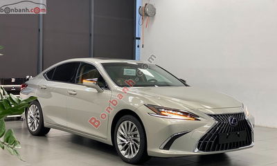 Xe Lexus ES 300h 2025