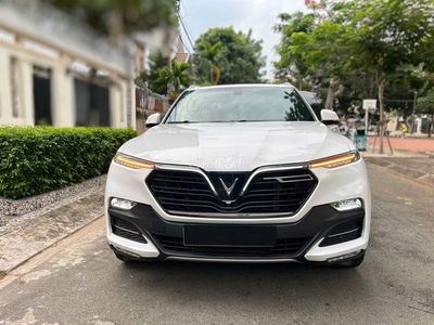 VinFast Lux SA2.0 2020 Plus 2.0 AT - 20000 km