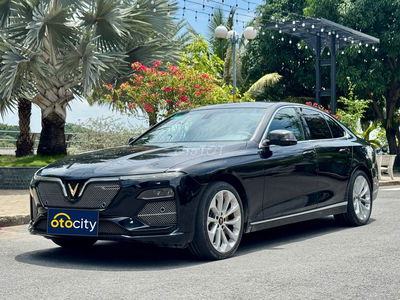 Vinfast Lux A Premium 2020 - Đen - 4v6km - BSTP