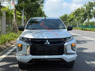 Xe Mitsubishi Triton 4x4 MT 2023
