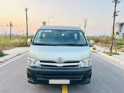 Bán Hiace tải van 6 chỗ đời 2011,máy xăng