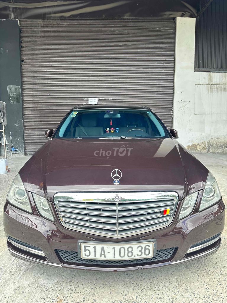 Mercedes Benz E300 2010 Elegance 1 chủ từ đầu