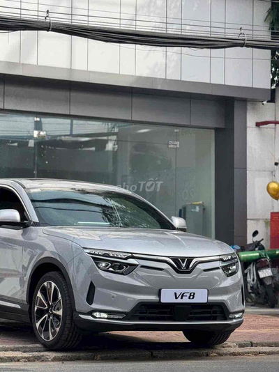 VF8 ĐỈNH CAO CÔNG NGHỆ-LÁI LÀ MÊ!