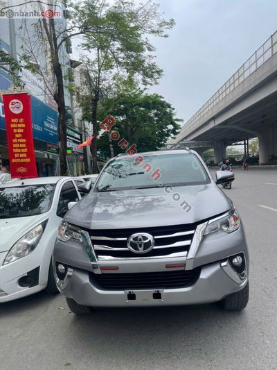 Xe Toyota Fortuner 2.4G 4x2 AT 2021