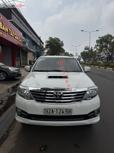 Xe Toyota Fortuner 2.5G 2016