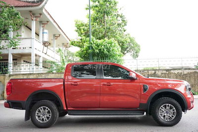 Ford 2022 XLS 2.0 4x2 AT ngon rẻ bổ ạ.mẫu mới