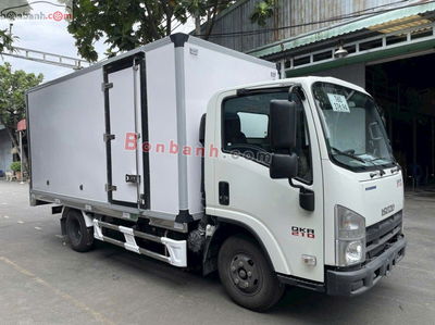 Xe Isuzu QKR QMR77HE5A Thùng Kín 2025