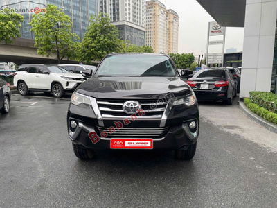 Xe Toyota Fortuner 2.7V 4x2 AT 2017