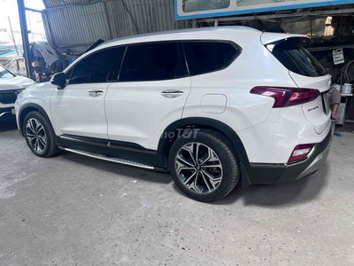 Hyundai Santa Fe 2019 2.2D Premium - 80000 km