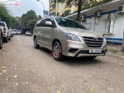Xe Toyota Innova 2.0E 2016