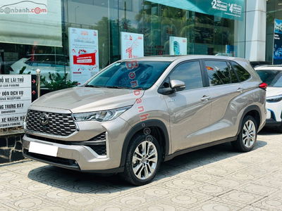 Xe Toyota Innova Cross HEV 2.0 CVT 2024