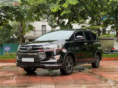 Xe Toyota Innova 2.0 Venturer 2018