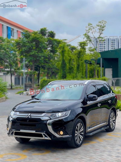 Xe Mitsubishi Outlander 2.0 CVT 2022