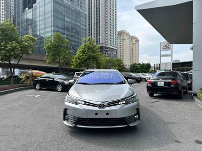 Corolla Altis 1.8G 2019 BH chính hãng