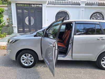 Bán xe Innova màu mới 2017