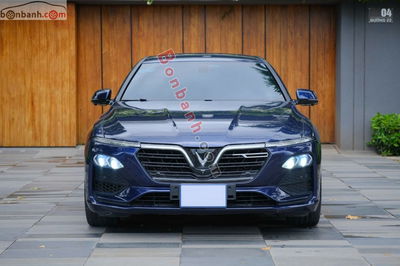 Xe VinFast Lux A 2.0 Tiêu chuẩn 2022