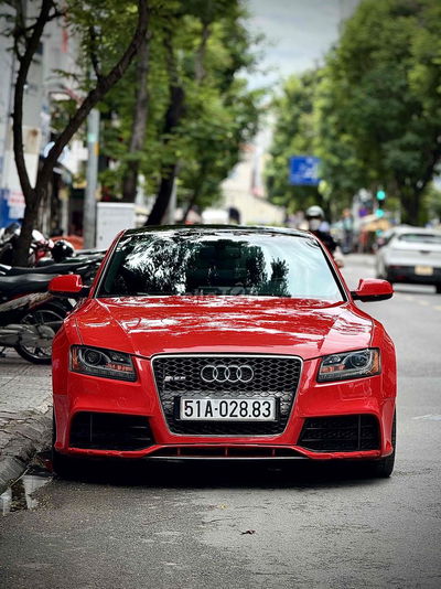 Audi A5 2009 2.0T S-line Quattro - 79000 km