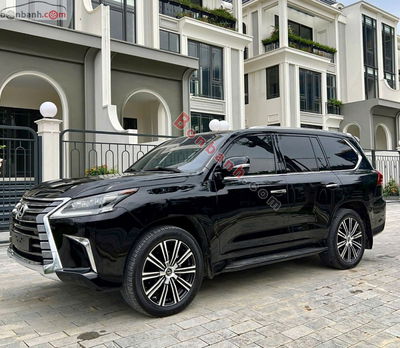 Xe Lexus LX 570 2020