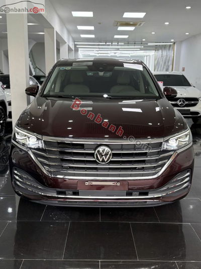 Xe Volkswagen Viloran Luxury 2024