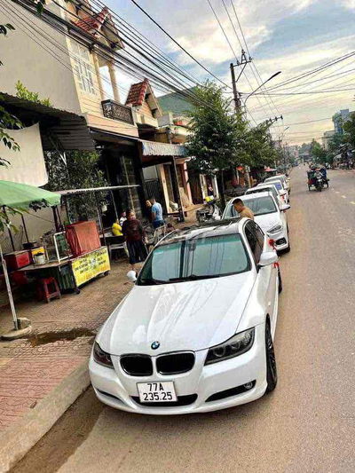 BMW 3 Series 2009 320i Convertible có đổi xe khác