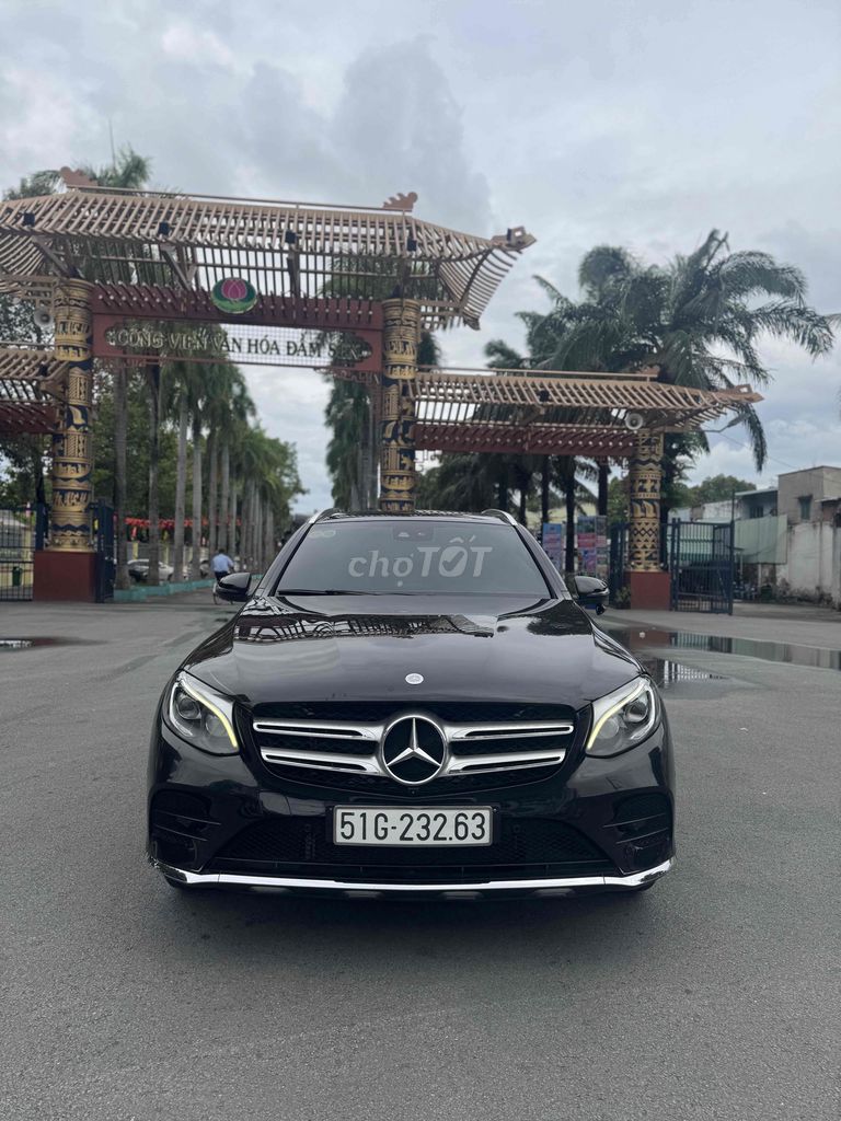Mercedes Benz GLC Class 2017 300 - 62000 km