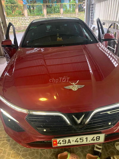 VinFast Lux A2.0 2022 2.0 AT - 25000 km