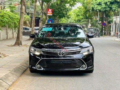 Xe Toyota Camry 2.0E 2017